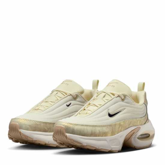 Nike Women's Trainers Coconut Milk 
