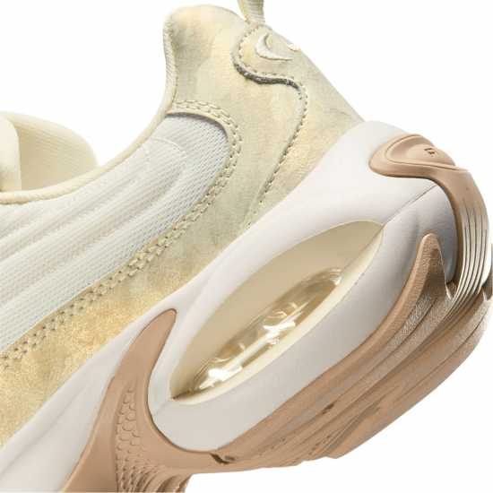 Nike Women's Trainers Coconut Milk 