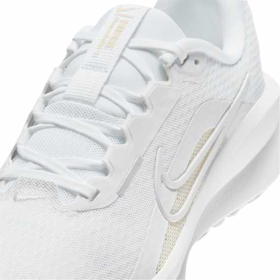 Nike Downshifter 13 Women's Road Running Shoes Три бяло Nike Downshifter 13 Women's Road Running Shoes Три бяло