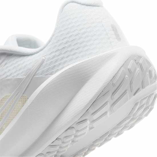 Nike Downshifter 13 Women's Road Running Shoes Три бяло Nike Downshifter 13 Women's Road Running Shoes Три бяло