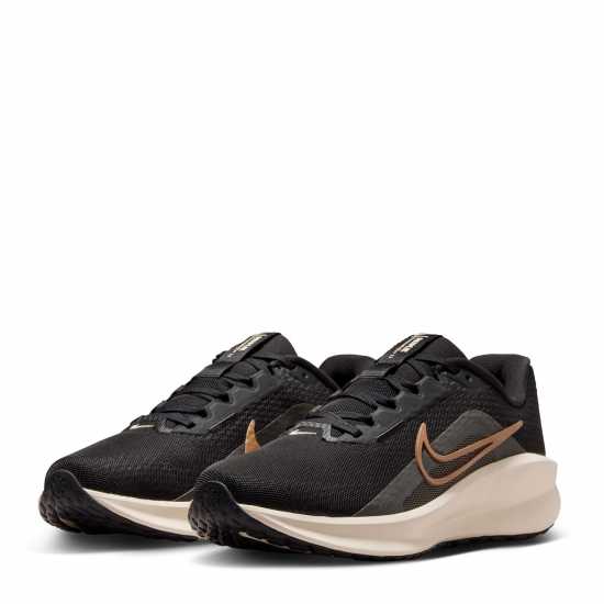 Nike Downshifter 13 Women's Road Running Shoes Черно/Бронз Nike Downshifter 13 Women's Road Running Shoes Черно/Бронз