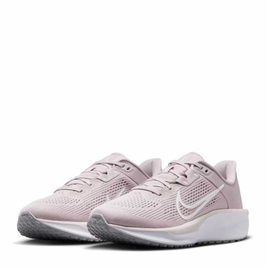 Nike Quest 6 Womens Road Running Shoes Платина Виолетова Найк Обувки