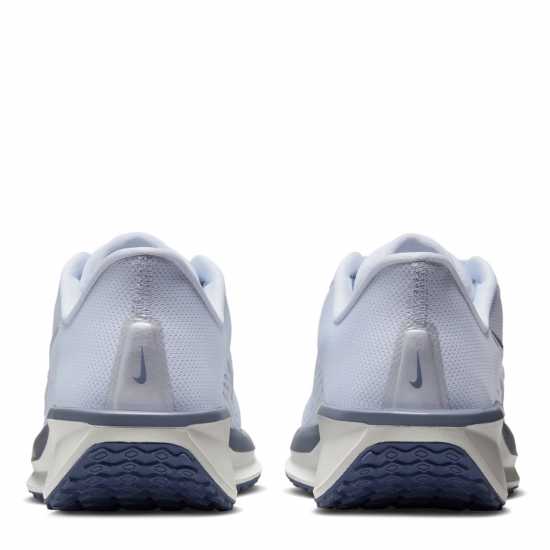 Nike Quest 6 Womens Road Running Shoes Футболен сив Nike Quest 6 Womens Road Running Shoes Футболен сив