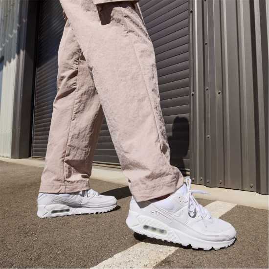 Дамски маратонки Nike Мъжки Маратонки Air Max 90 Womens Trainers Три бяло Nike Мъжки Маратонки Air Max 90 Womens Trainers Три бяло Дамски маратонки