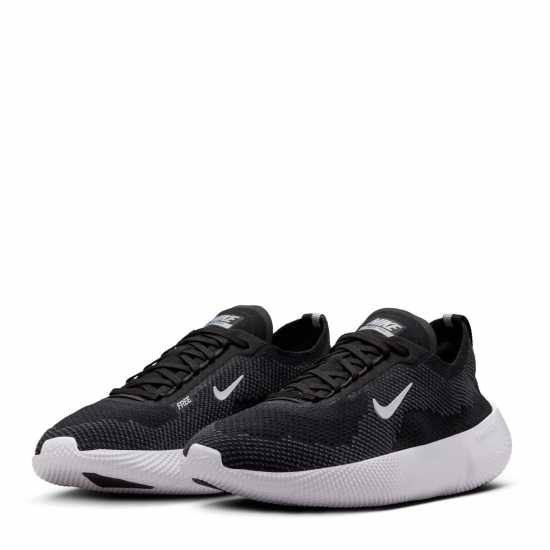 Дамски маратонки Nike Free 2025 Workout Shoes Womens Черно/Бяло Nike Free 2025 Workout Shoes Womens Черно/Бяло Дамски маратонки