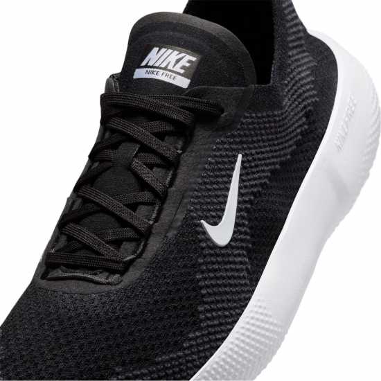 Дамски маратонки Nike Free 2025 Workout Shoes Womens Черно/Бяло Nike Free 2025 Workout Shoes Womens Черно/Бяло Дамски маратонки