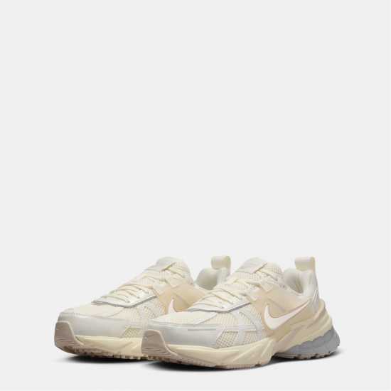 Nike V2K Runner Shoes Womens Nike V2K Runner Shoes Womens