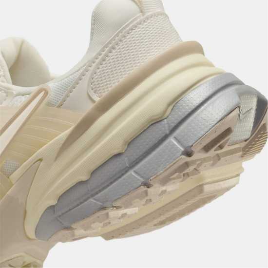 Nike V2K Runner Shoes Womens Nike V2K Runner Shoes Womens