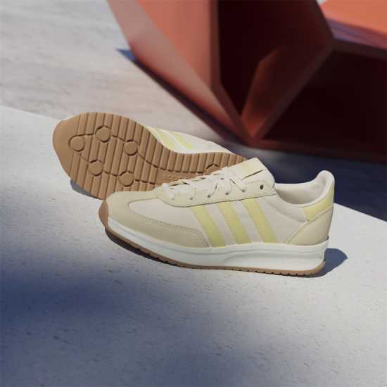 Дамски маратонки Adidas Run 70S 2.0 Low-Top Trainers Womens Жълто/Бяло/Гума Adidas Run 70S 2.0 Low-Top Trainers Womens Жълто/Бяло/Гума Дамски маратонки