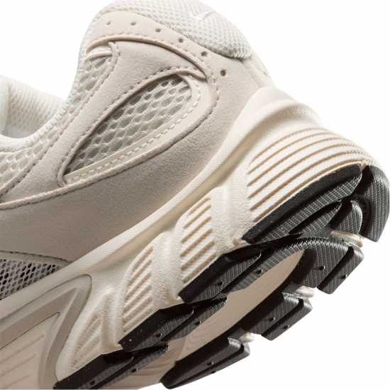 Nike V5 Rnr Off Wht Suede Дамски маратонки