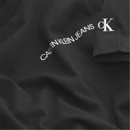 Тениска Calvin Klein Jeans Calvin Klein Chest Logo T Shirt Black BEH Детски тениски и фланелки