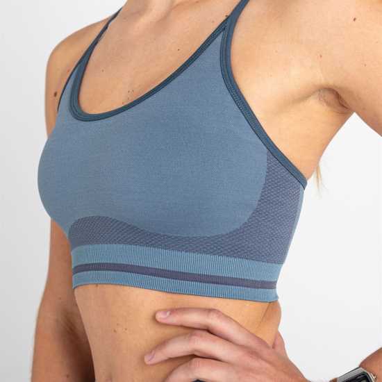 Дамски долни дрехи Dare2B Dare 2B Sweat It Strappy Bra Синьо камък Dare2B Dare 2B Sweat It Strappy Bra Синьо камък Дамски долни дрехи