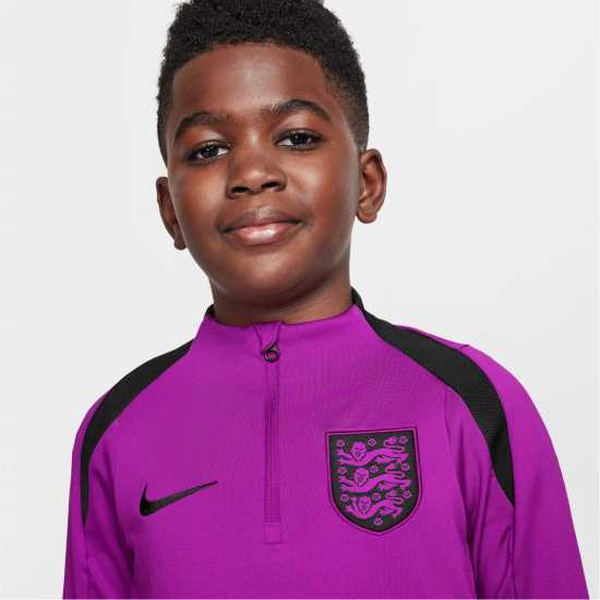 Детски горнища с цип Nike England Strike Drill Top 2025 Juniors Nike England Strike Drill Top 2025 Juniors Детски горнища с цип