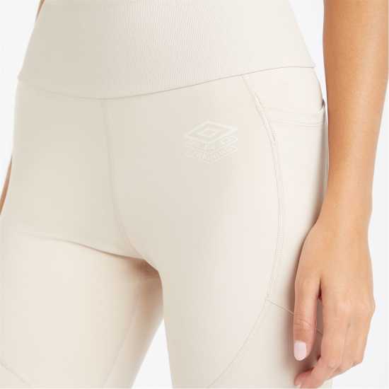 Дамско трико и клинове Umbro Pro Training 7/8 Leggings Womens Сребърно сиво Umbro Pro Training 7/8 Leggings Womens Сребърно сиво Дамско трико и клинове