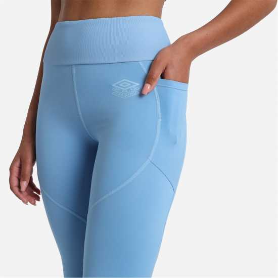Дамско трико и клинове Umbro Pro Training 7/8 Leggings Womens Алюр Umbro Pro Training 7/8 Leggings Womens Алюр Дамско трико и клинове