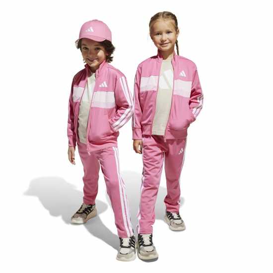 Adidas Екип Невръстни Деца Seasonal Essentials Tiberio 3-Stripes Tracksuit Infants Розово/Бяло Adidas Екип Невръстни Деца Seasonal Essentials Tiberio 3-Stripes Tracksuit Infants Розово/Бяло