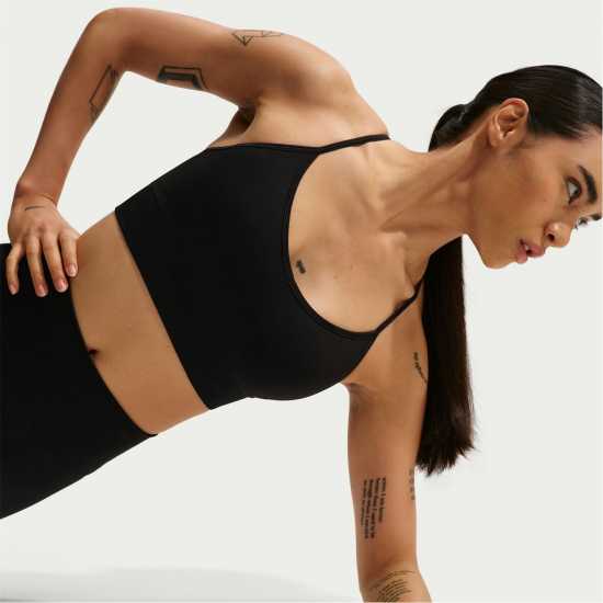 Nike Women's Medium Impact Non Wired Sports Bra Nike Women's Medium Impact Non Wired Sports Bra