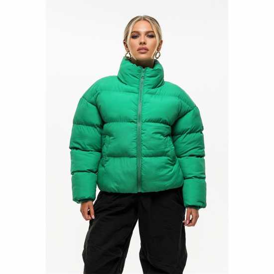 Women's Oversized Water Resistant Short Puffer Jacket Women's Oversized Water Resistant Short Puffer Jacket