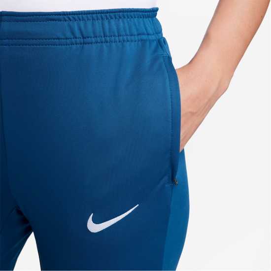 Футболни екипи за бягане Nike England Strike Tracksuit Bottoms 2023 Womens Nike England Strike Tracksuit Bottoms 2023 Womens Футболни екипи за бягане