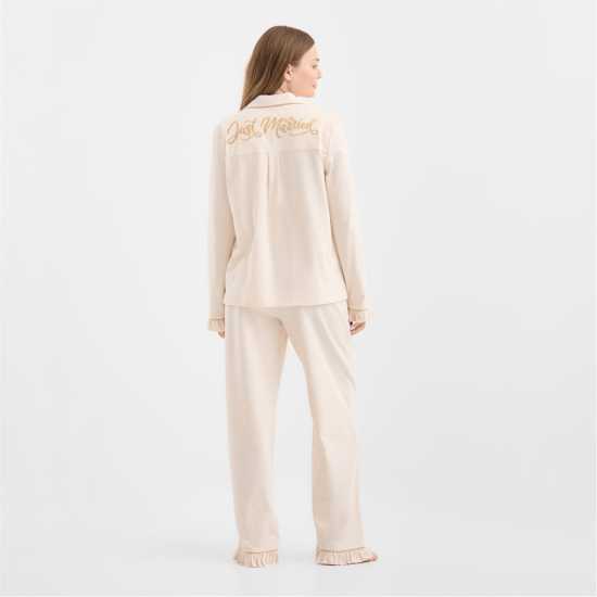 Chelsp J Married Pjs Ld62  