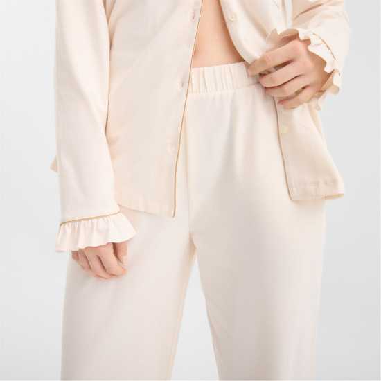 Chelsp J Married Pjs Ld62  