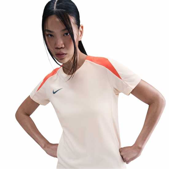 Nike Strike Shirt Womens Бежово/Оранжево Nike Strike Shirt Womens Бежово/Оранжево