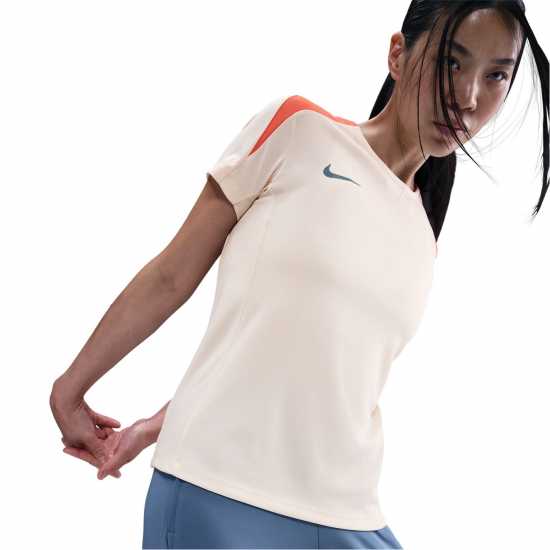 Nike Strike Shirt Womens Бежово/Оранжево Nike Strike Shirt Womens Бежово/Оранжево