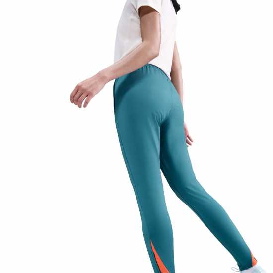 Футболни тренировъчни долнища Nike Strike Tracksuit Bottoms Womens Blue/Orange Nike Strike Tracksuit Bottoms Womens Blue/Orange Футболни тренировъчни долнища