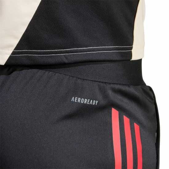Футболни тренировъчни долнища Adidas Дамски Къси Шорти За Тренировка Liverpool Training Shorts 2025 2026 Womens Adidas Дамски Къси Шорти За Тренировка Liverpool Training Shorts 2025 2026 Womens Футболни тренировъчни долнища