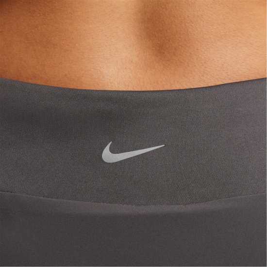 Nike Dri-Fit Bliss 2N1 Short Womens Medium Ash/ Reflective Silver - Дамски клинове за фитнес