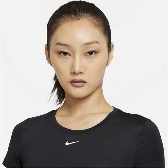 Nike Slim Fit Top Black Дамски тениски и фланелки