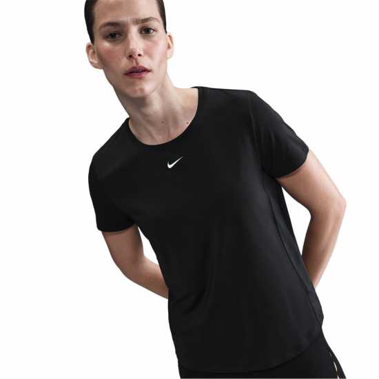 Nike Dri-Fit One Women's Standard Fit Short-Sleeve Top Черно Nike Dri-Fit One Women's Standard Fit Short-Sleeve Top Черно