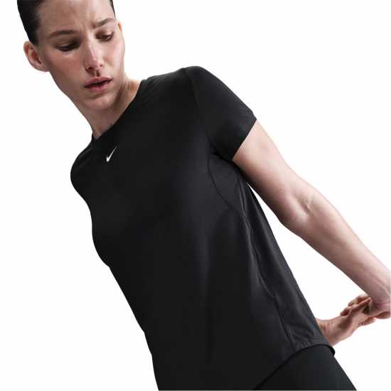 Nike Dri-Fit One Women's Standard Fit Short-Sleeve Top Черно Nike Dri-Fit One Women's Standard Fit Short-Sleeve Top Черно