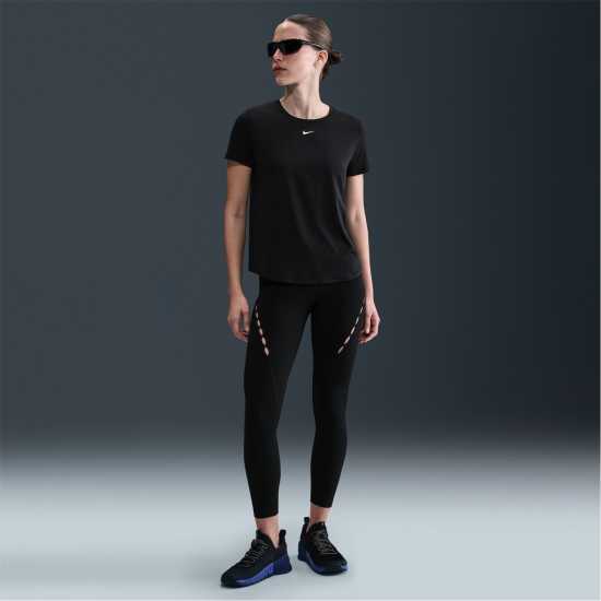 Nike Dri-Fit One Women's Standard Fit Short-Sleeve Top Черно Nike Dri-Fit One Women's Standard Fit Short-Sleeve Top Черно