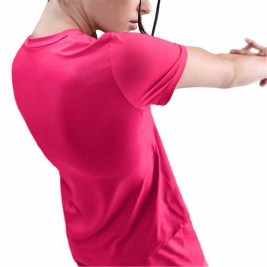 Nike Dri-Fit One Women's Standard Fit Short-Sleeve Top Ръсъм Роза Nike Dri-Fit One Women's Standard Fit Short-Sleeve Top Ръсъм Роза