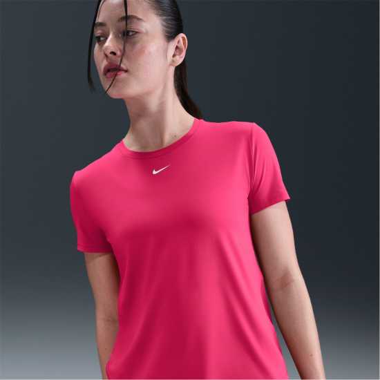 Nike Dri-Fit One Women's Standard Fit Short-Sleeve Top Ръсъм Роза Nike Dri-Fit One Women's Standard Fit Short-Sleeve Top Ръсъм Роза