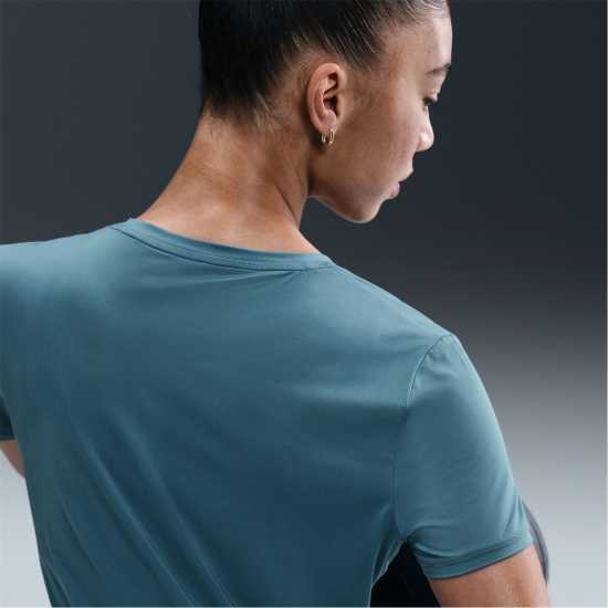 Nike Dri-Fit One Women's Standard Fit Short-Sleeve Top Димно синьо 