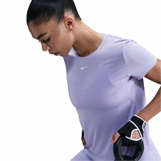 Nike Dri-Fit One Women's Standard Fit Short-Sleeve Top Сиренево 