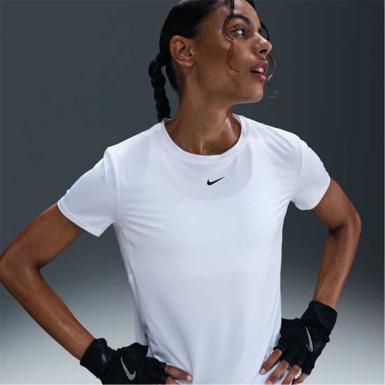 Nike Dri-Fit One Women's Standard Fit Short-Sleeve Top Бяло Nike Dri-Fit One Women's Standard Fit Short-Sleeve Top Бяло