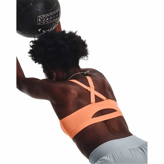 Спортни сутиени Under Armour Smartfoam Evolution Mid-Support Sports Bra Womens Under Armour Smartfoam Evolution Mid-Support Sports Bra Womens Спортни сутиени