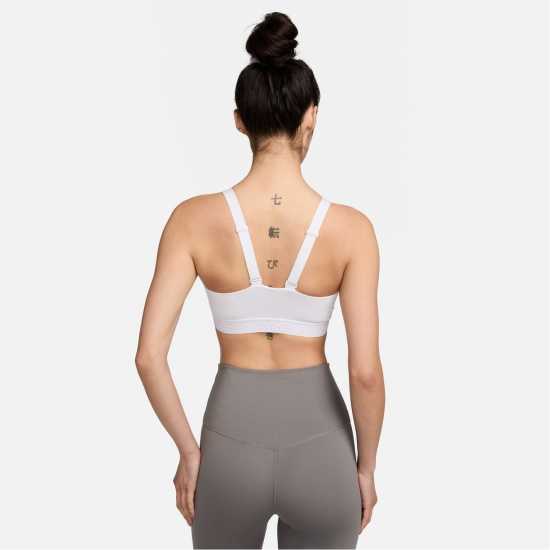 Спортни сутиени Nike Indy Medium Support Women's Padded Sports Bra Бяло Nike Indy Medium Support Women's Padded Sports Bra Бяло Спортни сутиени