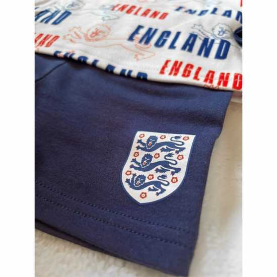 Team Eng Baby T And Bb64 Team Eng Baby T And Bb64 Футболни отбори и стоки