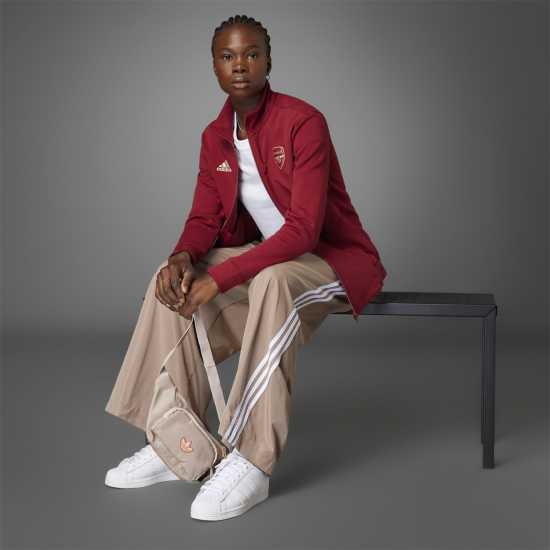 Футболни тренировъчни якета Adidas Дамско Яке Arsenal Anthem Jacket Womens Adidas Дамско Яке Arsenal Anthem Jacket Womens Футболни тренировъчни якета