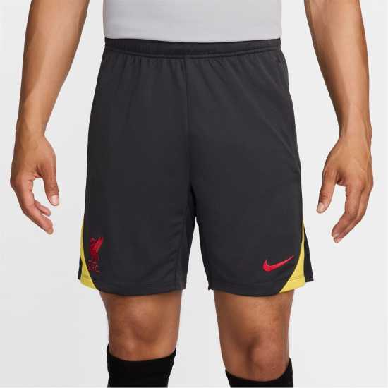 Футболни тренировъчни долнища Nike Liverpool Strike Third Shorts 2024 2025 Adults Nike Liverpool Strike Third Shorts 2024 2025 Adults Футболни тренировъчни долнища