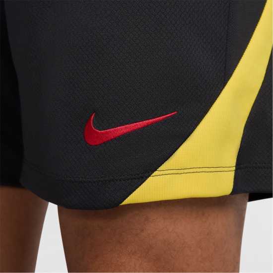 Футболни тренировъчни долнища Nike Liverpool Strike Third Shorts 2024 2025 Adults Nike Liverpool Strike Third Shorts 2024 2025 Adults Футболни тренировъчни долнища