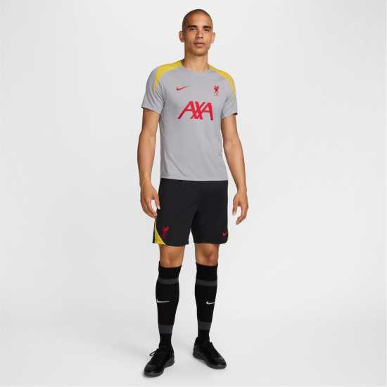Футболни тренировъчни долнища Nike Liverpool Strike Third Shorts 2024 2025 Adults Nike Liverpool Strike Third Shorts 2024 2025 Adults Футболни тренировъчни долнища
