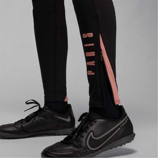 Футболни екипи за бягане Nike Paris Saint Germain Strike Third Tracksuit Bottoms 2024 2025 Womens Nike Paris Saint Germain Strike Third Tracksuit Bottoms 2024 2025 Womens Футболни екипи за бягане
