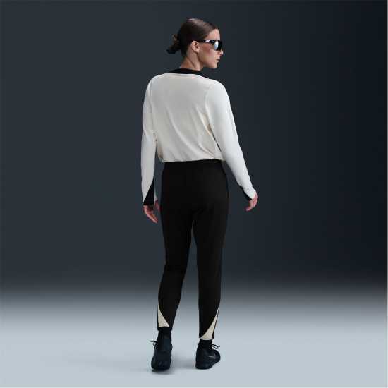 Nike Liverpool Strike Tracksuit Bottoms 2025 2026 Womens  Футболни екипи за бягане