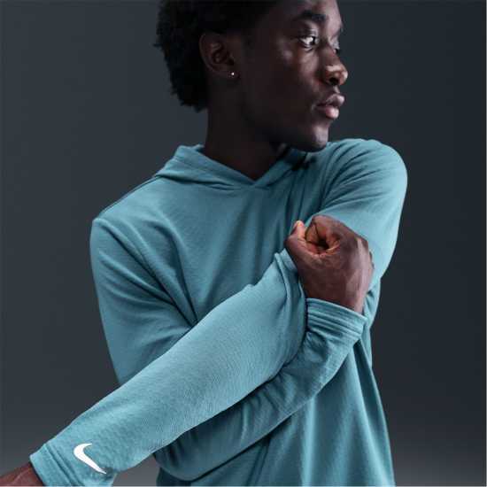 Мъжко голф облекло Nike Tour Ltwt Hood Sn62 Nike Tour Ltwt Hood Sn62 Мъжко голф облекло