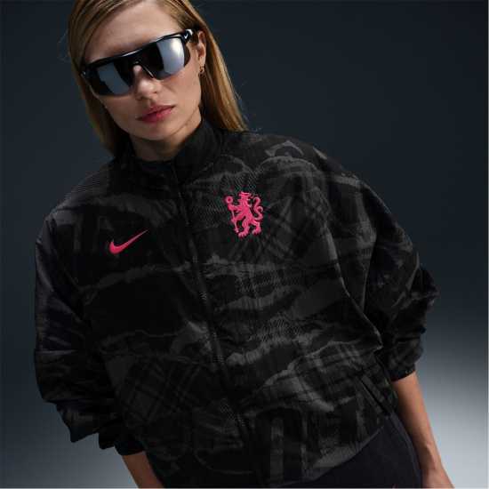 Дамско водонепромокаемо облекло Nike Chelsea Fc Woven Windrunner Jacket 2024 2025 Womens Nike Chelsea Fc Woven Windrunner Jacket 2024 2025 Womens Дамско водонепромокаемо облекло